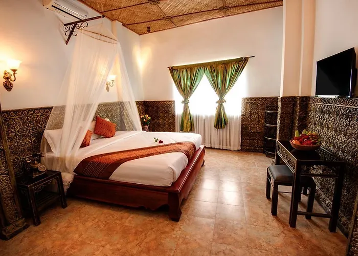 Bopha Boutique 4*